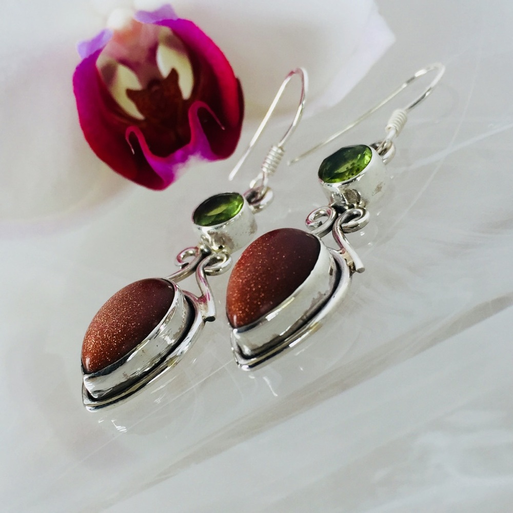 .925 Sterling Silver Earrings Goldstone & Peridot - Picture 7 of 8
